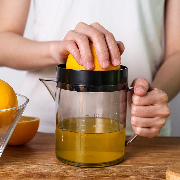 Manual Hand Squeezer Lime Press with Strainer Built-in Measuring Cup and Pitcher 500ml Citrus Lemon Orange Juicer Manual Hand Squeezer Lime Press with Strainer Built-in Measuring Cup and Pitcher 500ml Citrus Lemon Orange Juicer